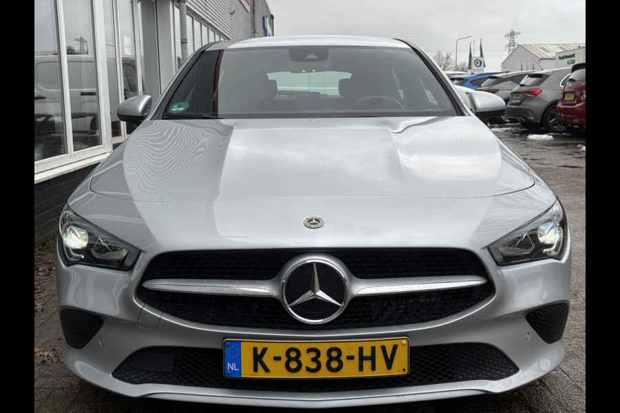 Mercedes-Benz CLA-Klasse Shooting Brake 180 Business Solution | Mbux | Stoelverwarming | Parkeer Camera | Elektrische Achterklep