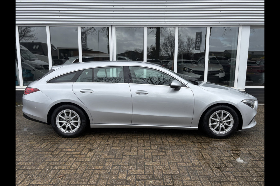 Mercedes-Benz CLA-Klasse Shooting Brake 180 Business Solution | Mbux | Stoelverwarming | Parkeer Camera | Elektrische Achterklep