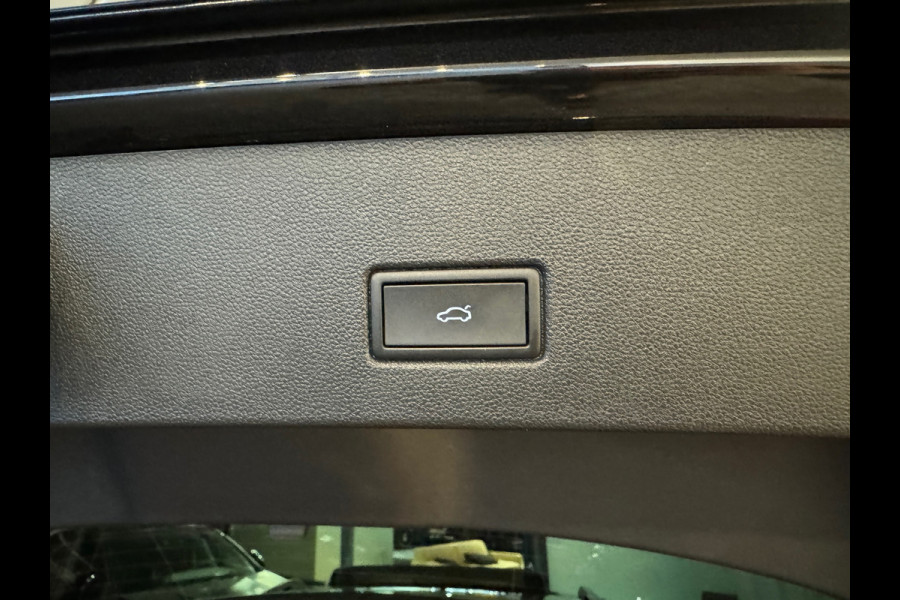 Volkswagen T-Roc 1.5 TSI R-Line Pano|Keyles|IQ|Sfeer|Camera