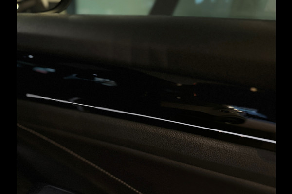 Volkswagen T-Roc 1.5 TSI R-Line Pano|Keyles|IQ|Sfeer|Camera