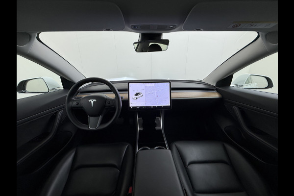 Tesla Model 3 RWD SR Plus 325PK LFP Accu AutoPilot Leer Pano-Dak Adaptive-Cruise Camera's Elektr.-Stuur+Stoelen+Spiegels+Geheugen+Easy-Entry+V Navi LED DAB Voorverwarmen Keyless One-Pedal-Drive Lmv 18" SOH 89% 1e Eigenaar Origineel Nederlandse Auto Fabrieks Garantie op Accu en Motor tot 4-12-2028/160.000km