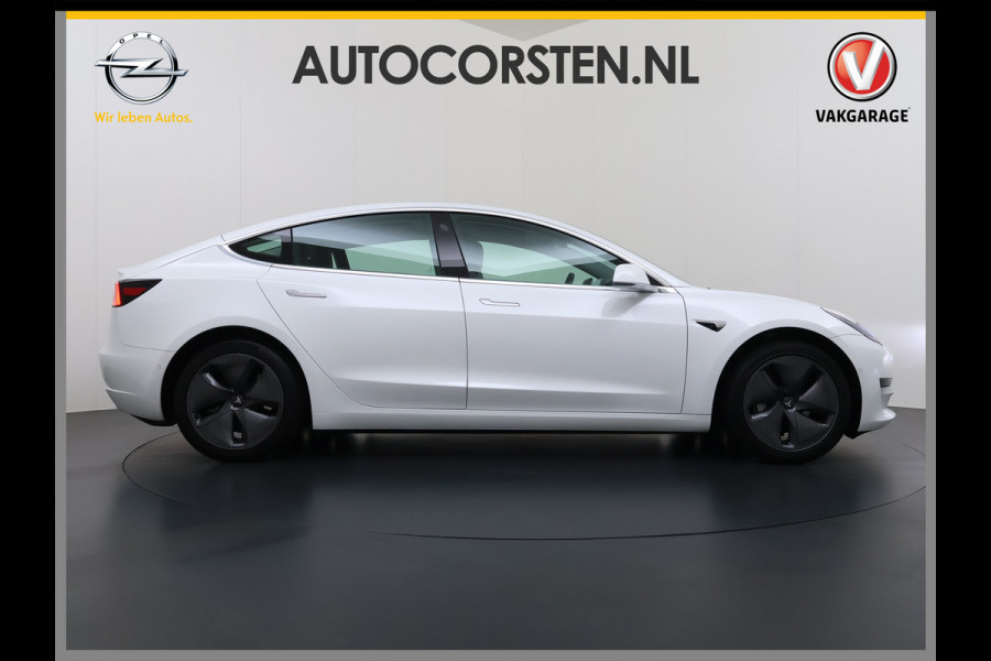 Tesla Model 3 RWD SR Plus 325PK LFP Accu AutoPilot Leer Pano-Dak Adaptive-Cruise Camera's Elektr.-Stuur+Stoelen+Spiegels+Geheugen+Easy-Entry+V Navi LED DAB Voorverwarmen Keyless One-Pedal-Drive Lmv 18" SOH 89% 1e Eigenaar Origineel Nederlandse Auto Fabrieks Garantie op Accu en Motor tot 4-12-2028/160.000km