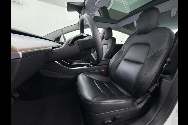 Tesla Model 3 RWD SR Plus 325PK LFP Accu AutoPilot Leer Pano-Dak Adaptive-Cruise Camera's Elektr.-Stuur+Stoelen+Spiegels+Geheugen+Easy-Entry+V Navi LED DAB Voorverwarmen Keyless One-Pedal-Drive Lmv 18" SOH 89% 1e Eigenaar Origineel Nederlandse Auto Fabrieks Garantie op Accu en Motor tot 4-12-2028/160.000km