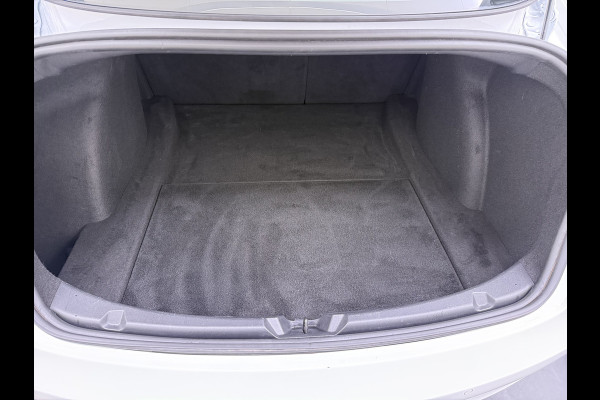 Tesla Model 3 RWD SR Plus 325PK LFP Accu AutoPilot Leer Pano-Dak Adaptive-Cruise Camera's Elektr.-Stuur+Stoelen+Spiegels+Geheugen+Easy-Entry+V Navi LED DAB Voorverwarmen Keyless One-Pedal-Drive Lmv 18" SOH 89% 1e Eigenaar Origineel Nederlandse Auto Fabrieks Garantie op Accu en Motor tot 4-12-2028/160.000km