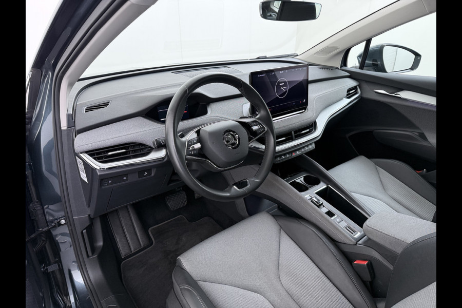 Škoda ENYAQ iV 80 Trekhaak Adap.Cruise 3 Fase Warmtepomp Camera Apple Carplay/Android Auto Navi Ecc Pdc Assistentie+Climate Pakket Led Lmv Stoel+Stuurverwarming Lane Assist File Assistent Bluetooth Isofix Keyless-go Connected services Dodehoek detector 1e Eigenaar Origineel Nederlandse Auto 1.000KG Trekgewicht