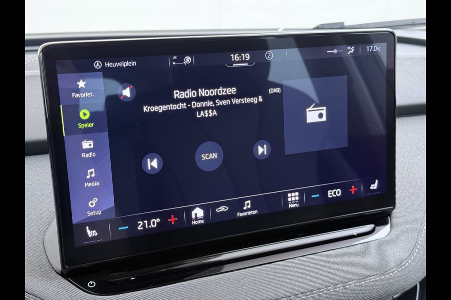 Škoda ENYAQ iV 80 Trekhaak Adap.Cruise 3 Fase Warmtepomp Camera Apple Carplay/Android Auto Navi Ecc Pdc Assistentie+Climate Pakket Led Lmv Stoel+Stuurverwarming Lane Assist File Assistent Bluetooth Isofix Keyless-go Connected services Dodehoek detector 1e Eigenaar Origineel Nederlandse Auto 1.000KG Trekgewicht