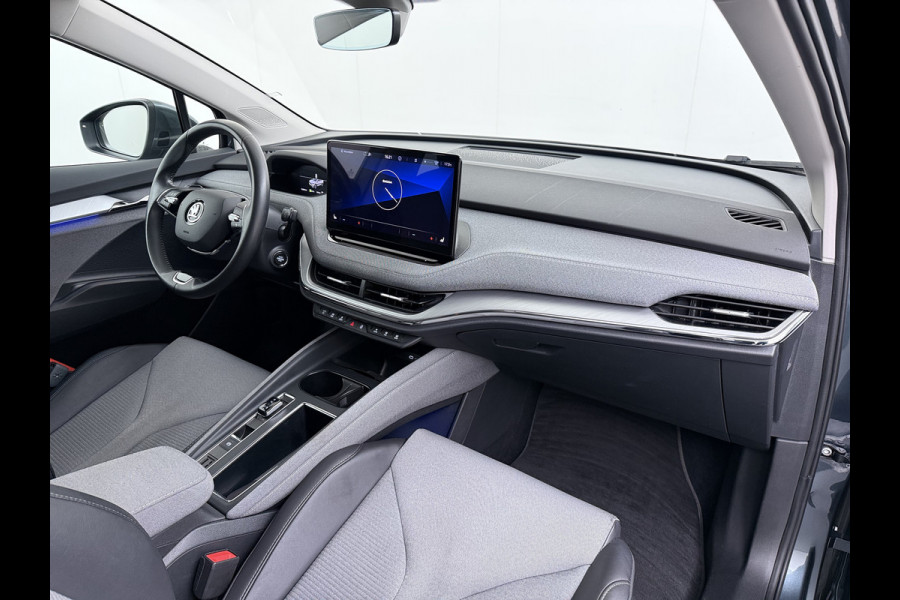 Škoda ENYAQ iV 80 Trekhaak Adap.Cruise 3 Fase Warmtepomp Camera Apple Carplay/Android Auto Navi Ecc Pdc Assistentie+Climate Pakket Led Lmv Stoel+Stuurverwarming Lane Assist File Assistent Bluetooth Isofix Keyless-go Connected services Dodehoek detector 1e Eigenaar Origineel Nederlandse Auto 1.000KG Trekgewicht