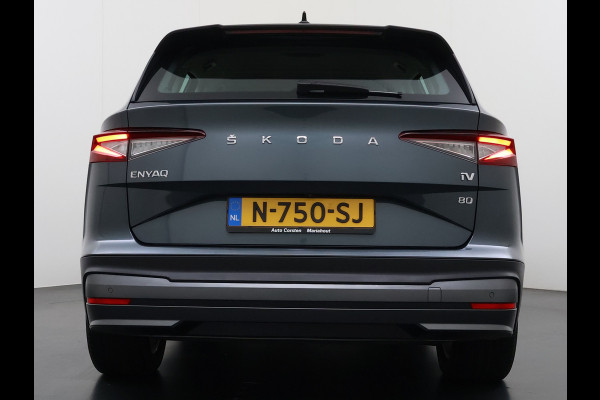 Škoda ENYAQ iV 80 Trekhaak Adap.Cruise 3 Fase Warmtepomp Camera Apple Carplay/Android Auto Navi Ecc Pdc Assistentie+Climate Pakket Led Lmv Stoel+Stuurverwarming Lane Assist File Assistent Bluetooth Isofix Keyless-go Connected services Dodehoek detector 1e Eigenaar Origineel Nederlandse Auto 1.000KG Trekgewicht
