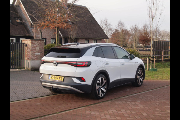Volkswagen ID.4 First 77 kWh | SOH 90 % | Camera | Trekhaak | Sfeerverlichting | Apple Carplay |