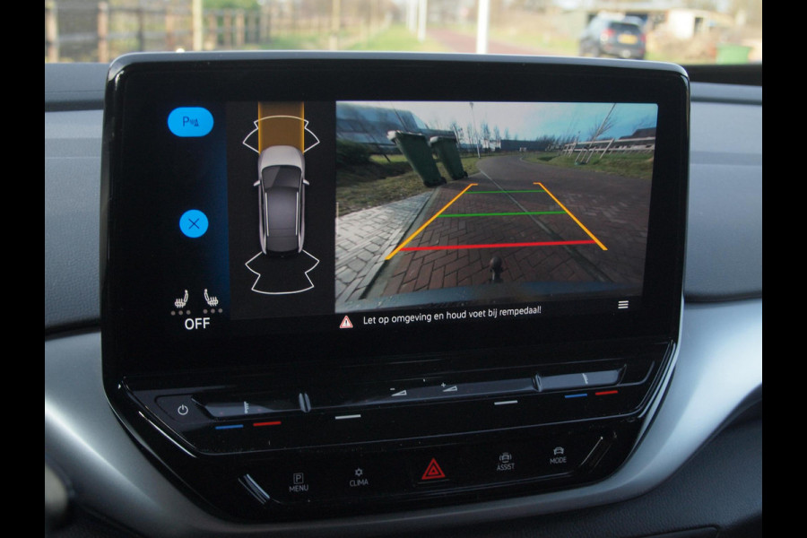 Volkswagen ID.4 First 77 kWh | SOH 90 % | Camera | Trekhaak | Sfeerverlichting | Apple Carplay |