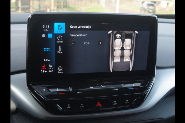 Volkswagen ID.4 First 77 kWh | SOH 90 % | Camera | Trekhaak | Sfeerverlichting | Apple Carplay |