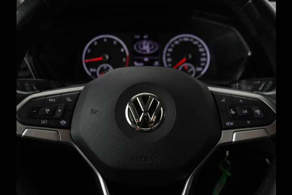 Volkswagen T-Cross 1.0 TSI Life | Carplay | Navigatie | Adaptive cruise | Dodehoek detectie | Airco | Bluetooth | Getint glas | Regen-/lichtsensor