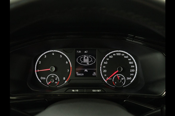 Volkswagen T-Cross 1.0 TSI Life | Carplay | Navigatie | Adaptive cruise | Dodehoek detectie | Airco | Bluetooth | Getint glas | Regen-/lichtsensor