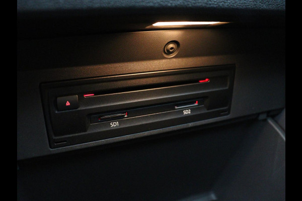 Volkswagen T-Cross 1.0 TSI Life | Carplay | Navigatie | Adaptive cruise | Dodehoek detectie | Airco | Bluetooth | Getint glas | Regen-/lichtsensor