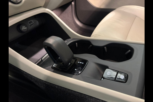 Volvo XC40 T5 Aut. Plug-in Hybrid Inscription Leder Panoramadak Parkeercamera 262pk