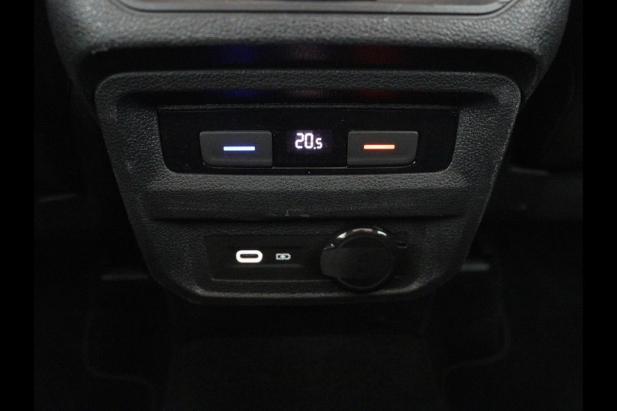 Volkswagen Tiguan 1.5 TSI Life Business | Panoramadak | Trekhaak | Camera | Virtual Cockpit | Park Assist | Adaptive cruise | Navigatie | Keyless | Full LED | Carplay |