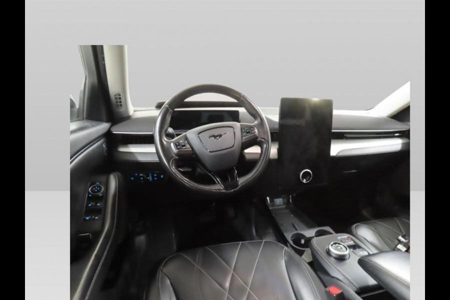 Ford Mustang Mach-E RWD 75 kWh [ 3-Fase ] {SOH-83%} (INCL.BTW)  Aut. *LEATHER | FULL-LED | DAB | DIGI-COCKPIT | KEYLESS | NAVI-FULLMAP | CARPLAY | HEATED-COMFORTSEATS | TOPVIEW | ADAPTIVE-CRUISE | PRIVACY-GLASS | 18'' ALU*