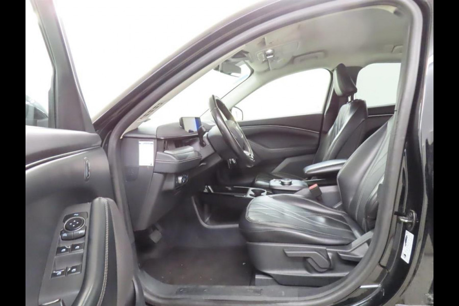 Ford Mustang Mach-E RWD 75 kWh [ 3-Fase ] {SOH-83%} (INCL.BTW)  Aut. *LEATHER | FULL-LED | DAB | DIGI-COCKPIT | KEYLESS | NAVI-FULLMAP | CARPLAY | HEATED-COMFORTSEATS | TOPVIEW | ADAPTIVE-CRUISE | PRIVACY-GLASS | 18'' ALU*