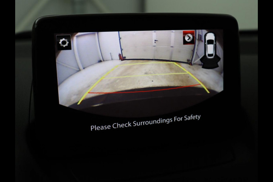 Mazda 2 1.5 Skyact-G Luxury | Stoel & stuurverwarming | Head-Up | Camera | Carplay | Keyless | Full LED | Dodehoek detectie | Climate control | Cruise control | Getint glas | Parkeerhulp