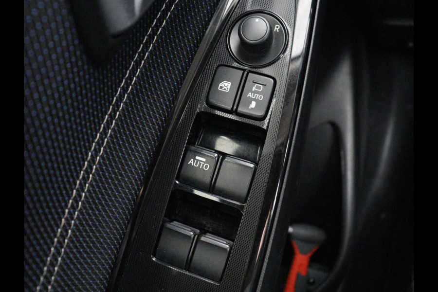 Mazda 2 1.5 Skyact-G Luxury | Stoel & stuurverwarming | Head-Up | Camera | Carplay | Keyless | Full LED | Dodehoek detectie | Climate control | Cruise control | Getint glas | Parkeerhulp