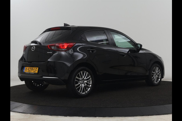 Mazda 2 1.5 Skyact-G Luxury | Stoel & stuurverwarming | Head-Up | Camera | Carplay | Keyless | Full LED | Dodehoek detectie | Climate control | Cruise control | Getint glas | Parkeerhulp