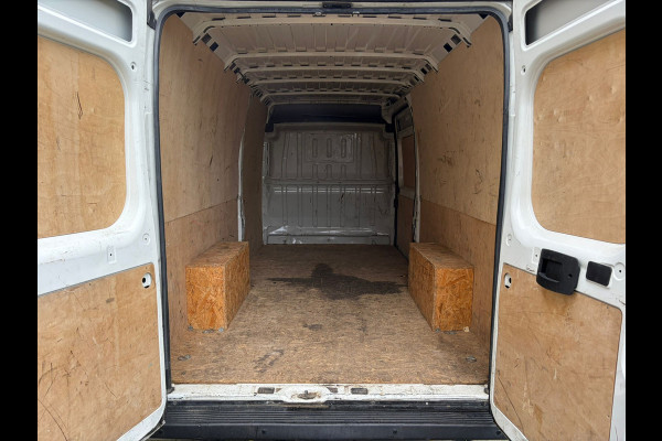 Citroën Jumper 35 2.2HDi 165PK L3H2 Euro 6 3-Persoons Trekhaak Camera Ecc Pdc Wandbetimmering Houtenvloer Achterdeuren Schuifdeur 3.000KG Trekgewicht