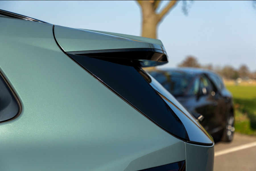 BMW iX1 XDrive30 Launch Edition 67 kWh SOH 97.5 I M-Sport - H&K I HUD I Driving assistant Pro