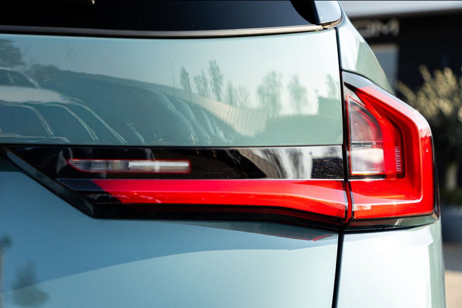 BMW iX1 XDrive30 Launch Edition 67 kWh SOH 97.5 I M-Sport - H&K I HUD I Driving assistant Pro