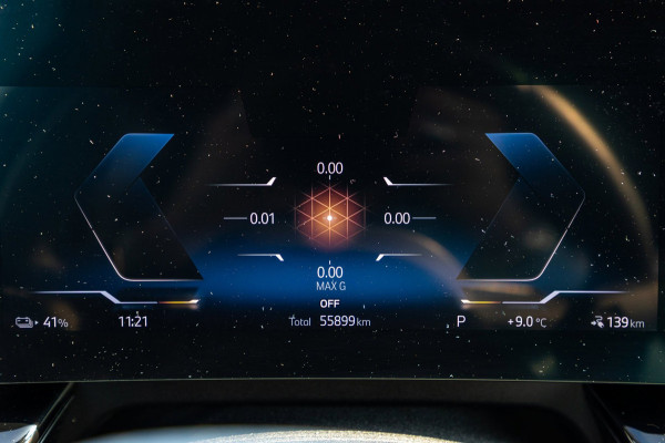 BMW iX1 XDrive30 Launch Edition 67 kWh SOH 97.5 I M-Sport - H&K I HUD I Driving assistant Pro