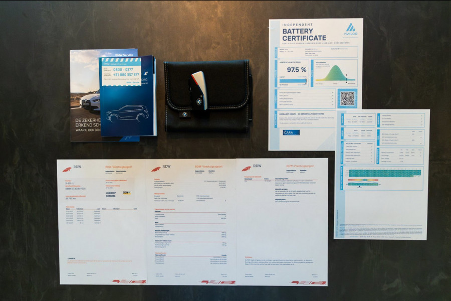 BMW iX1 XDrive30 Launch Edition 67 kWh SOH 97.5 I M-Sport - H&K I HUD I Driving assistant Pro