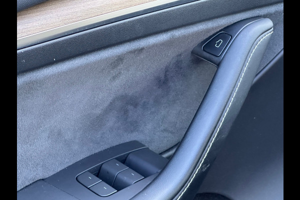 Tesla Model Y Long Range AWD 75 kWh SOH 90.4%|WARMTEPOMP