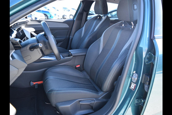 Peugeot e-308 SW Allure EV 54 kWh SOH 95% | NAVI & CARPLAY | CAMERA MET SENSOREN | E.C.C. |