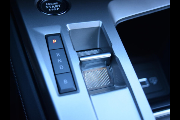 Peugeot e-308 SW Allure EV 54 kWh SOH 95% | NAVI & CARPLAY | CAMERA MET SENSOREN | E.C.C. |