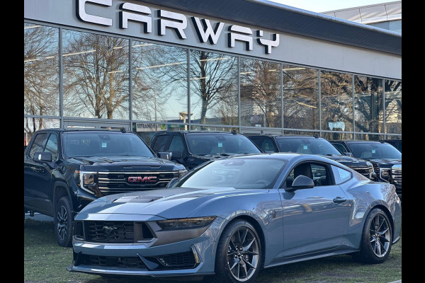 Ford Mustang Fastback 5.0 V8 Dark Horse