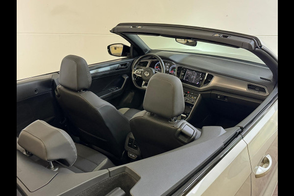 Volkswagen T-Roc Cabrio 1.5 TSI 150PK DSG R-LINE SPORT NAVI/PDC/LED/R-LINE***