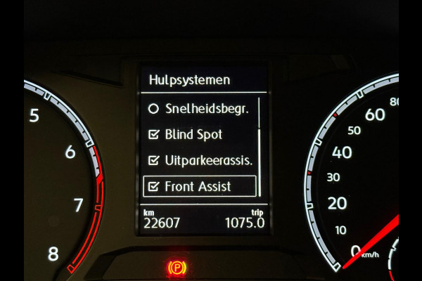 Volkswagen T-Roc Cabrio 1.5 TSI 150PK DSG R-LINE SPORT NAVI/PDC/LED/R-LINE***