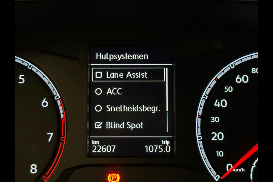 Volkswagen T-Roc Cabrio 1.5 TSI 150PK DSG R-LINE SPORT NAVI/PDC/LED/R-LINE***