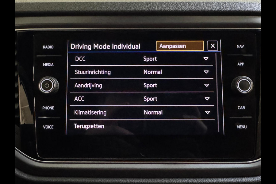 Volkswagen T-Roc Cabrio 1.5 TSI 150PK DSG R-LINE SPORT NAVI/PDC/LED/R-LINE***