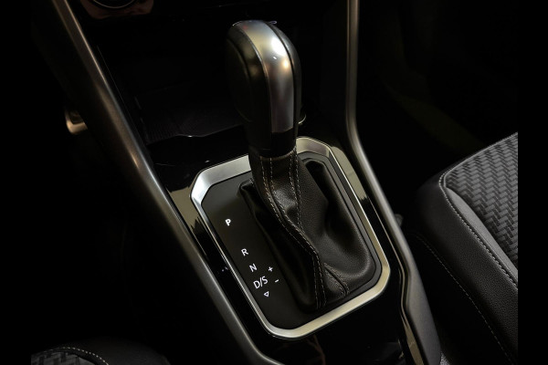 Volkswagen T-Roc Cabrio 1.5 TSI 150PK DSG R-LINE SPORT NAVI/PDC/LED/R-LINE***