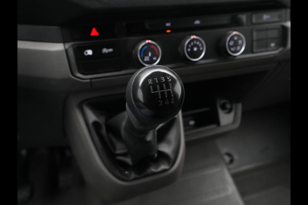 Volkswagen Crafter L3H3 2.0 TDI 75kW 102PK 3.0T / Navigatie / Airco / Bijrijdersbank