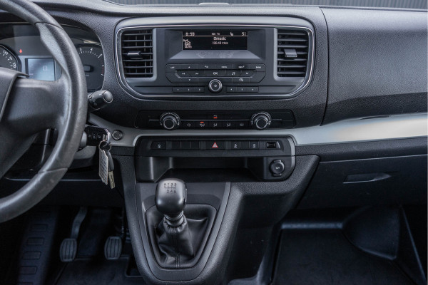 Opel Vivaro 2.0 L3H1 | 5-Zits | Camera | Cruise | Airco | Trekhaak | Stoelhoezen!