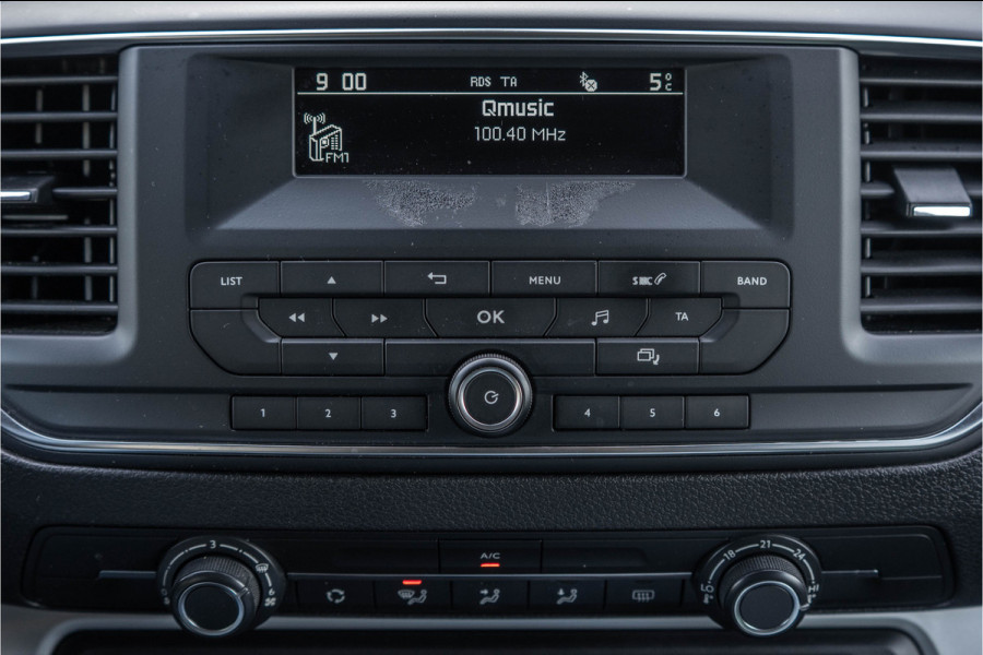 Opel Vivaro 2.0 L3H1 | 5-Zits | Camera | Cruise | Airco | Trekhaak | Stoelhoezen!