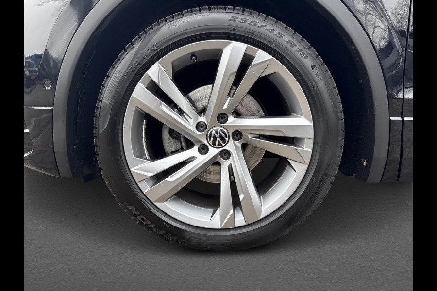 Volkswagen Tiguan 1.5 TSI R-Line Business | Trekhaak