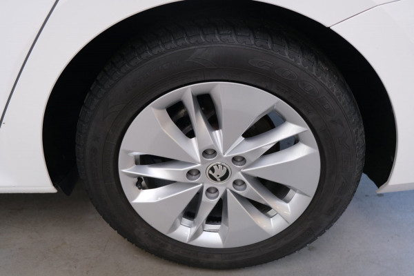 Škoda Octavia Combi 1.0 e-TSI Business Edition - N.A.P. Airco, Cruise, Carplay, Virtual Cockpit, PDC, Trekhaak.