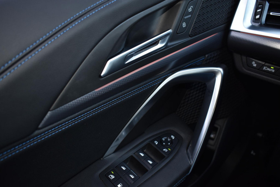 BMW X1 xDrive30e Plugin Hybrid 326PK Aut. M-Sport | Panodak | Head-Up | 360 Camera | Navi | Incl. garantie