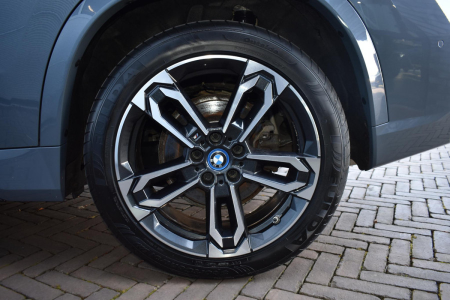 BMW X1 xDrive30e Plugin Hybrid 326PK Aut. M-Sport | Panodak | Head-Up | 360 Camera | Navi | Incl. garantie