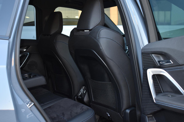 BMW X1 xDrive30e Plugin Hybrid 326PK Aut. M-Sport | Panodak | Head-Up | 360 Camera | Navi | Incl. garantie