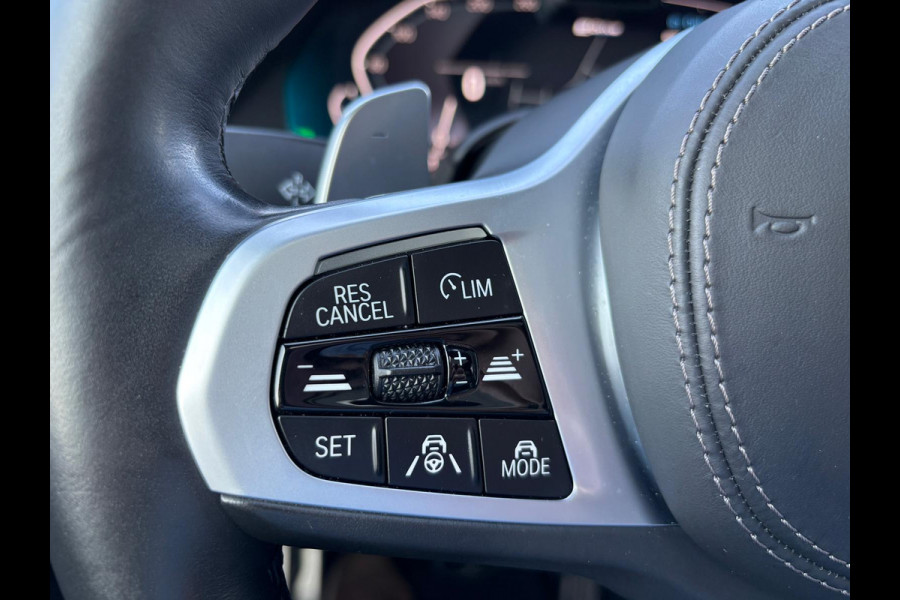 BMW X5 xDrive45e M-Sport PHEV Harman Kardon M-Pakket Panoramadak 22 inch velgen Surroud view