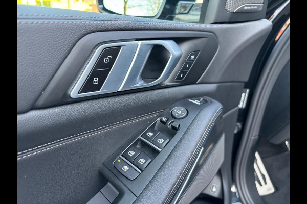 BMW X5 xDrive45e M-Sport PHEV Harman Kardon M-Pakket Panoramadak 22 inch velgen Surroud view