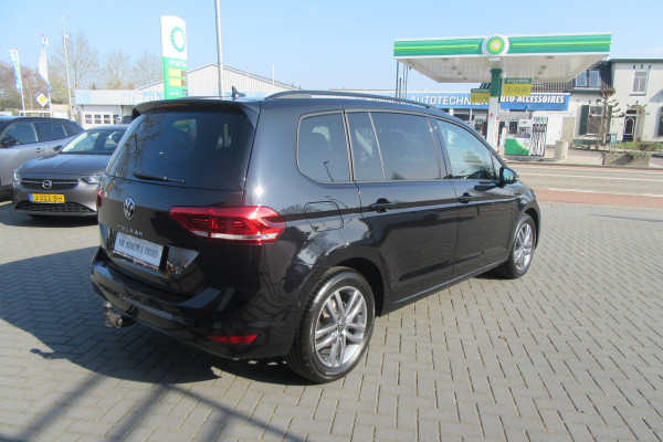 Volkswagen Touran 1.5 TSI Highline Business Automaat, Navi, Camera, El. Trekhaak